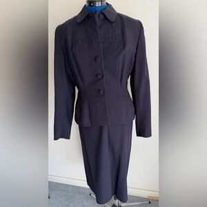 Vintage 1940’s Arlene Norman Jr Original Elegant Navy Women's skirt suit